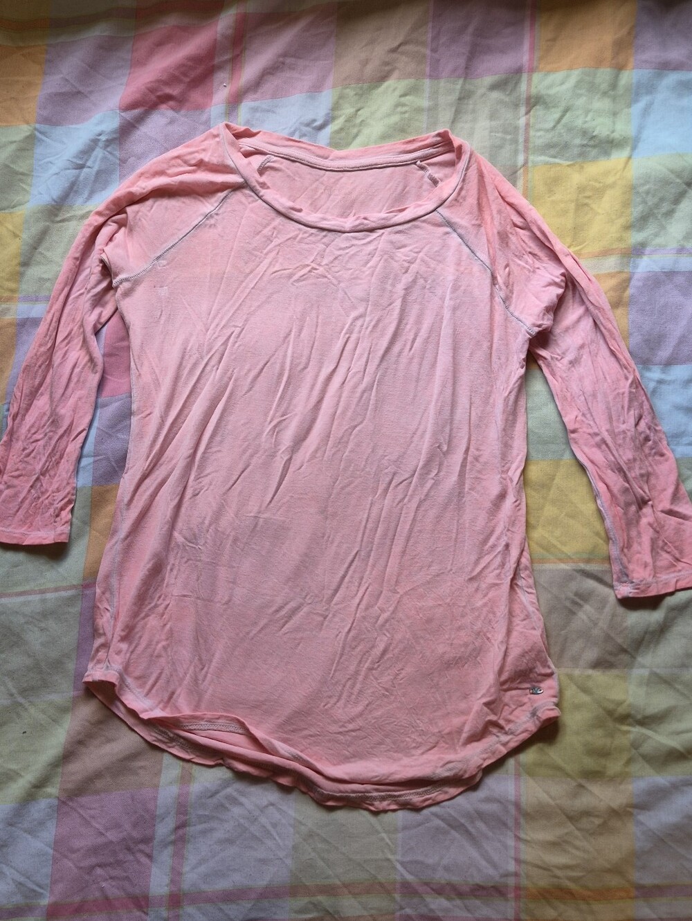 American Eagle Outfitters Ballet Pink Long-Sleeve Scoop Neck Tee